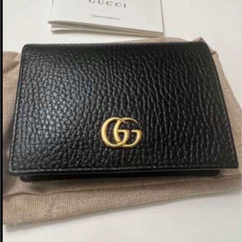 Gucci Black Pebbled Leather Compact Wallet with Gold Double G Logo